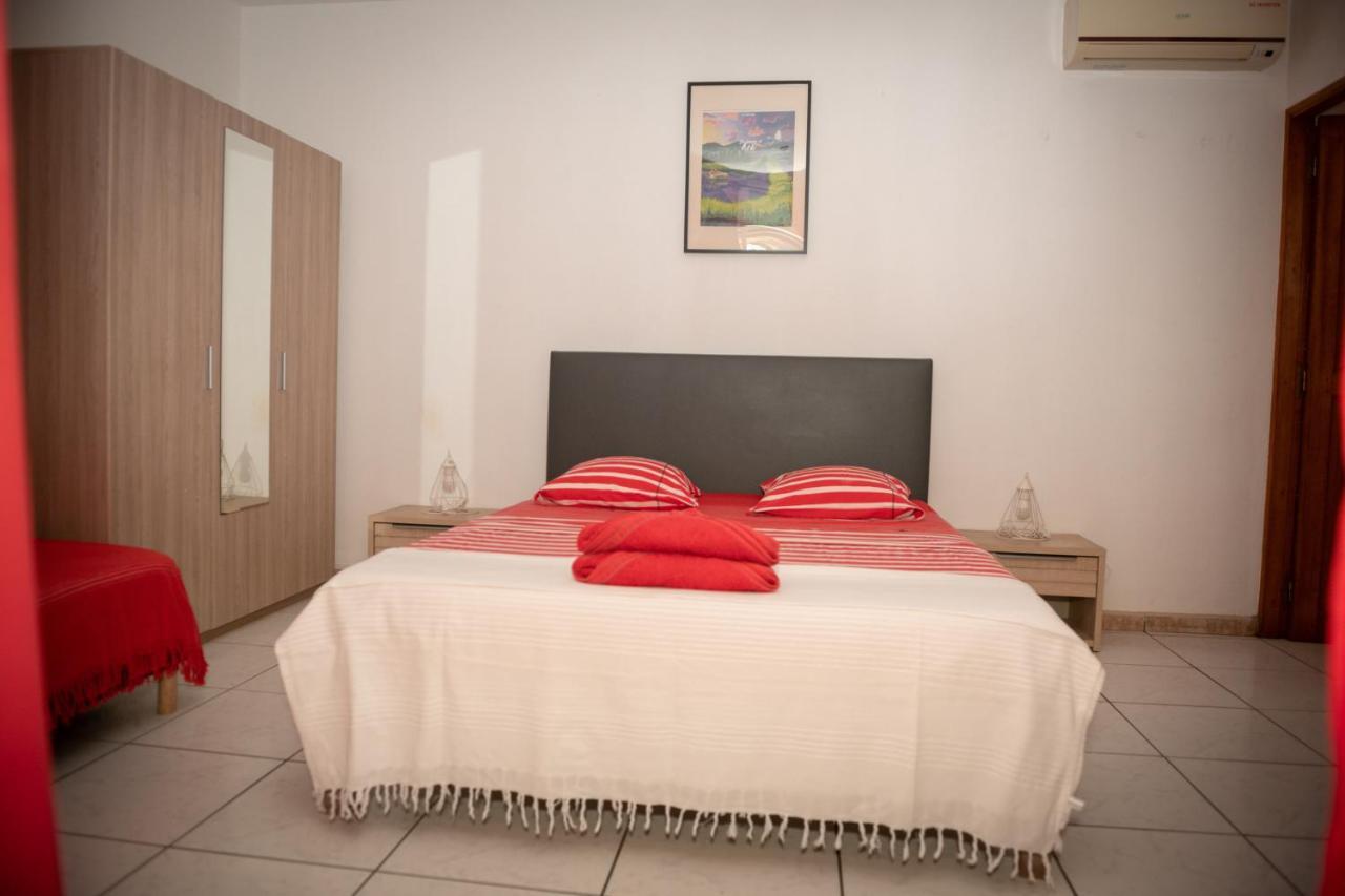Chambres D'Hotes Du Domaine Des Doudous Saint Pierre Buitenkant foto